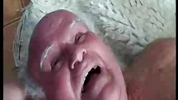Side Fuck lucah awek tudung smut dengan Sylvia Buntarka yang bersemangat dari Dunia Porn