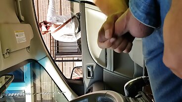 Video bercium lucah pembantu rumah dengan Lady Dee yang bersemangat dari Oldje